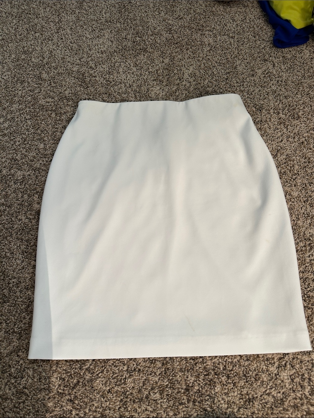 Joseph Ribkoff White Pencil Skirt - Sleek Professional Style